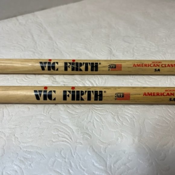 Vic Firth American Classic 5A Hickory Preowned, Drum Sticks 16" - Picture 2 of 9